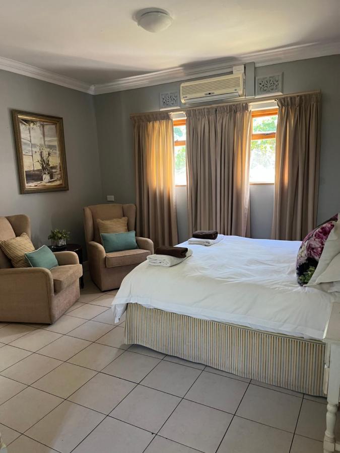 The Vic 1906 Self Catering Units Apartment Montagu Exterior photo